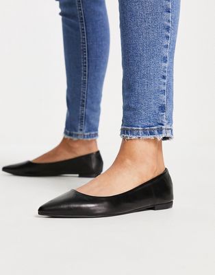Truffle Collection pointed ballet flats in black