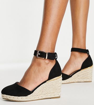 Truffle Collection wide fit closed toe wedges in black