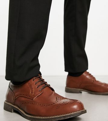 Truffle Collection Wide Fit formal lace-up brogues in tan-Brown