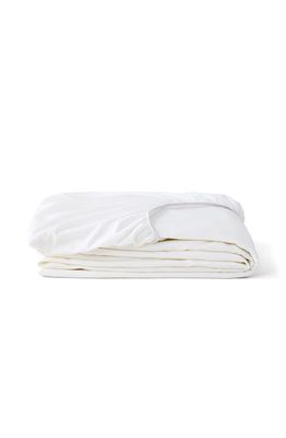 TUFT AND NEEDLE Mattress Protector in White