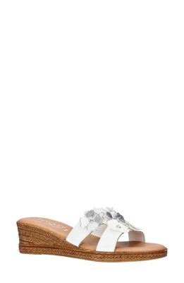 TUSCANY by Easy Street Lilla Wedge Slide Sandal in White /Silver Flowers