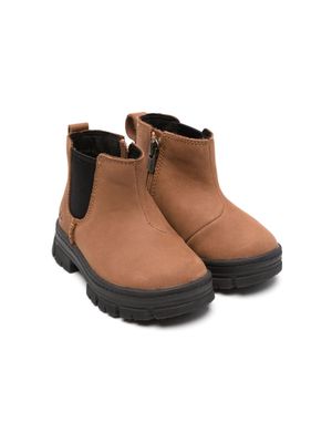 UGG Kids Ashton logo-embossed leather boots - Brown