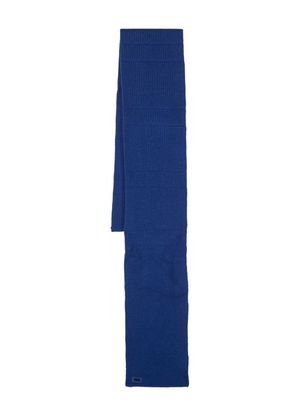 UGG logo-patch ribbed-knit scarf - Blue