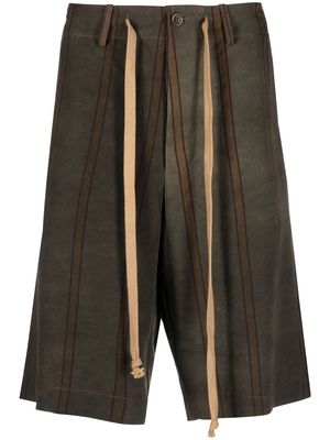 Uma Wang vertical stripe-print bermuda shorts - Grey