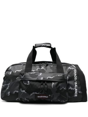Undercover camouflage-pattern duffle bag - Black