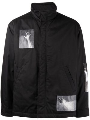 Undercover photograph-print padded jacket - Black