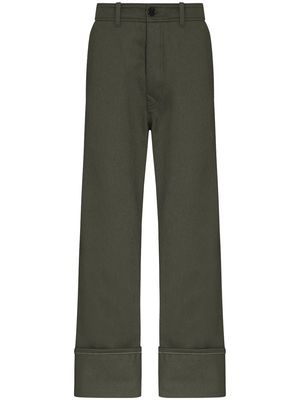 UNIFORME loose-fit turned-hem trousers - Green