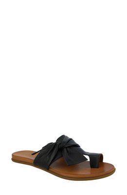 Unity in Diversity Kira 162 Crush Toe Loop Sandal in Black