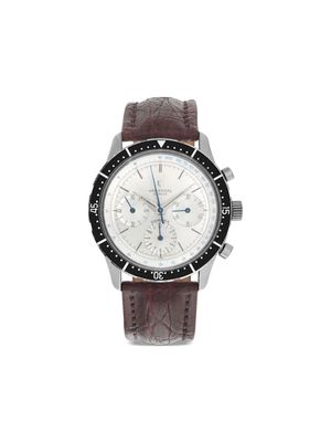 Universal Geneve pre-owned Compax 40mm - White