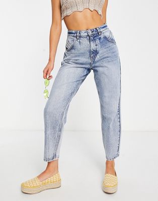Urban Bliss back seam tapered jeans in mid wash-Blue