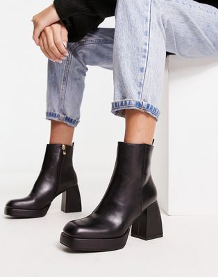 Urban Revivo chunky heel ankle boots in black