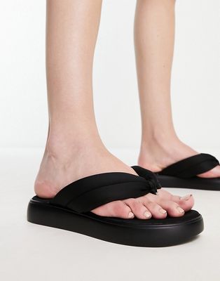 Urban Revivo flatform toe post sandals in black