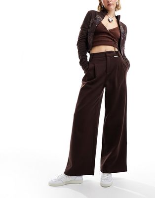Urban Revivo relaxed wide leg tailored pants in umber-Brown