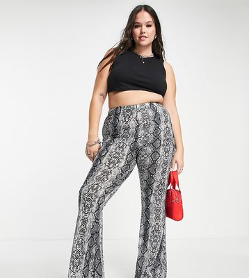 Urban Threads Plus flared pants in snake print-Gray
