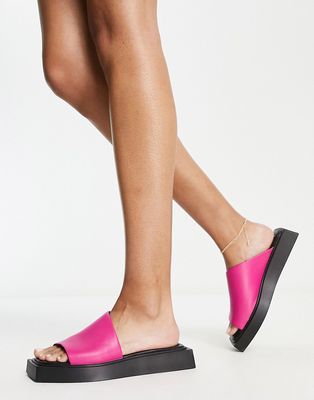 Vagabond Evy flat sandals in bright pink leather