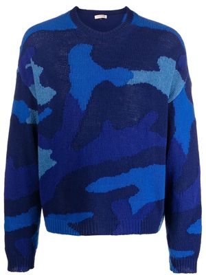 Valentino Garavani camouflage-motif intarsia-knit jumper - Blue