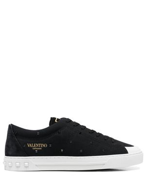 Valentino Garavani Rockstud-embellished sneakers - Black