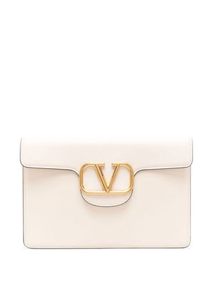 Valentino Garavani VLogo leather clutch bag - Neutrals