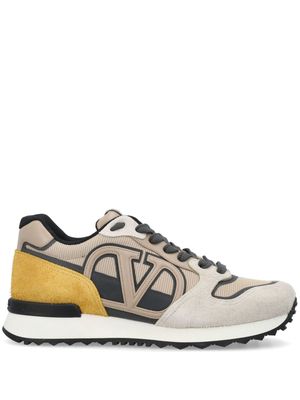 Valentino Garavani VLogo Pace sneakers - Neutrals