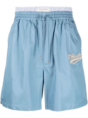 Valentino logo-patch shorts - Blue