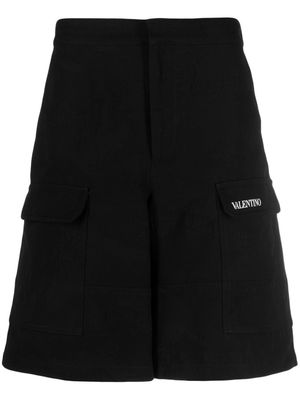 Valentino logo-print cargo shorts - Black