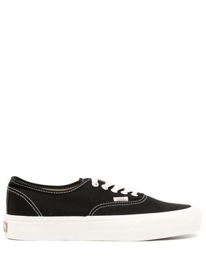 Vans canvas lace-front sneakers - Black