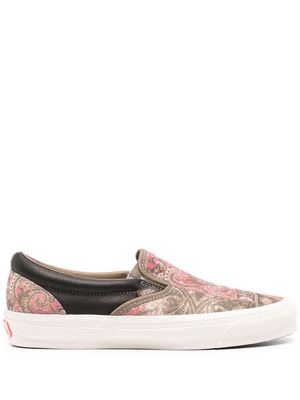 Vans paisley-print slip-on sneakers - Pink