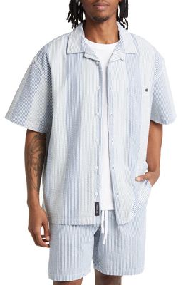 Vans Wheeler Stripe Short Sleeve Seersucker Button-Up Camp Shirt in White