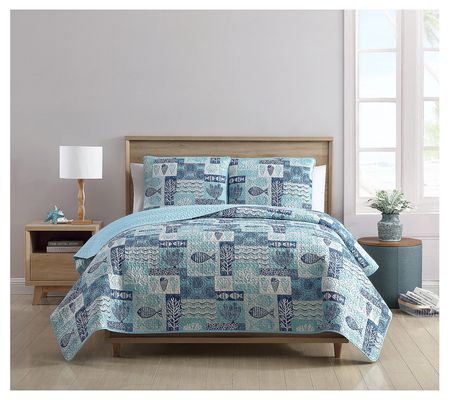 VCNY Home Patchwork Sea Life Reversible Quilt S t- Full/ Queen