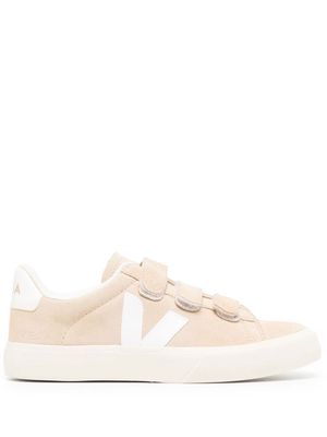 VEJA touch-strap low-top sneakers - Brown