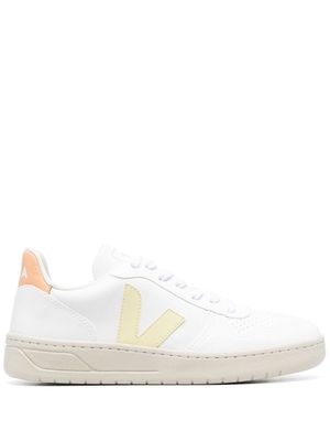VEJA V-10 low top trainers - White