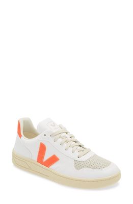 Veja V-10 Sneaker in White Orange-Fluo