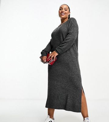 Vero Moda Curve knitted sweater midi dress in gray