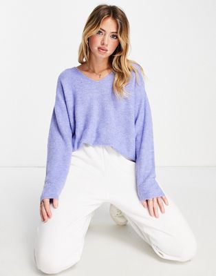 Vero Moda lightweight v neck sweater in lilac-Purple