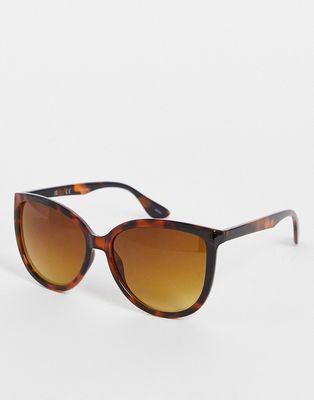 Vero Moda oversized cat eye sunglasses in brown tortoiseshell