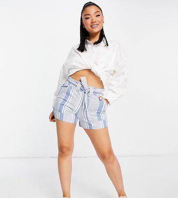 Vero Moda Petite shorts with tie waist in blue-Blues