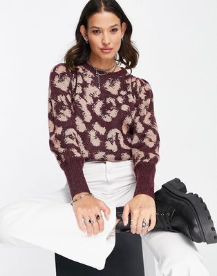 Vero Moda sweater in red leopard-Multi
