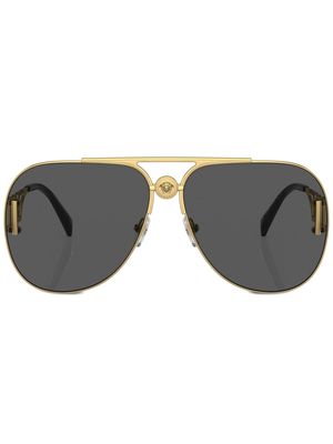 Versace Eyewear logo-plaque pilot-frame sunglasses - Gold