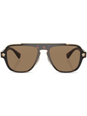 Versace Eyewear tortoiseshell-effect pilot-frame sunglasses - Brown