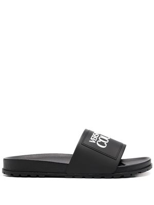 Versace Jeans Couture embossed-logo rubber slides - Black