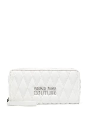 Versace Jeans Couture logo-lettering diamond-quilted wallet - White