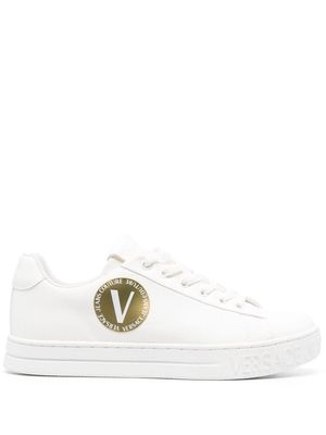 Versace Jeans Couture logo-patch round-toe sneakers - White