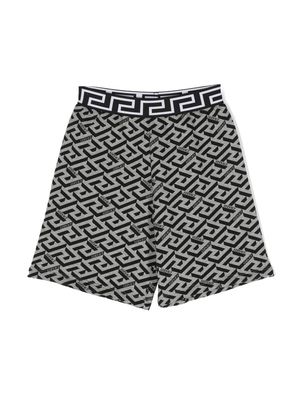 Versace Kids all-over monogram-print shorts - Grey