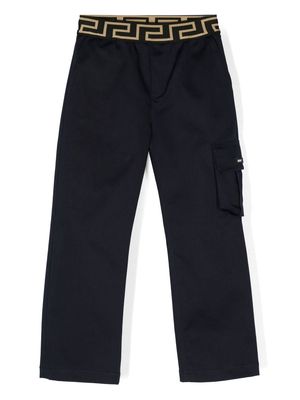 Versace Kids Greca logo-waistband cargo trousers - Blue