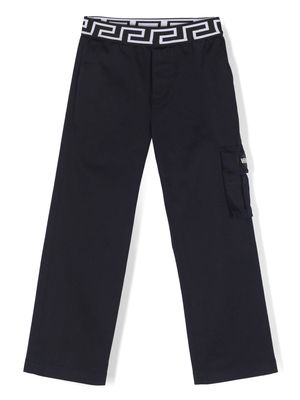 Versace Kids Greca-waistband cargo trousers - Blue