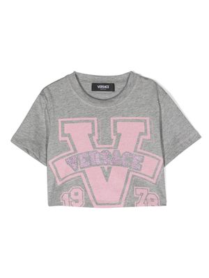 Versace Kids logo-print cropped T-shirt - Grey