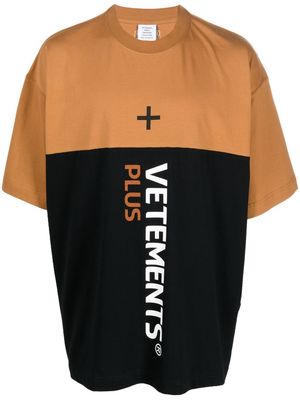 VETEMENTS battery logo cotton T-shirt - Black