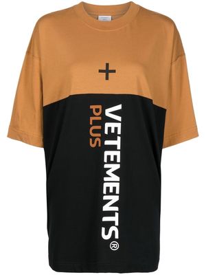 VETEMENTS Battery Logo cotton T-shirt - Brown