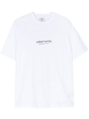 VETEMENTS embossed-logo cotton T-shirt - White