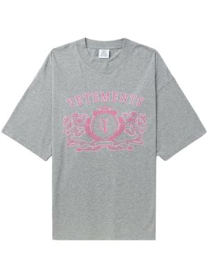 VETEMENTS logo-appliqué cotton T-shirt - Grey